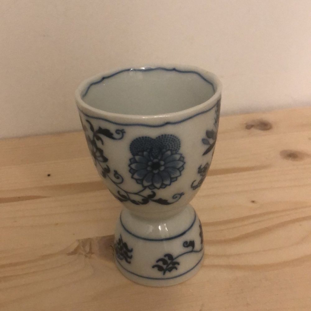 Vintage Blue Danube China‎ Egg Cup EUC